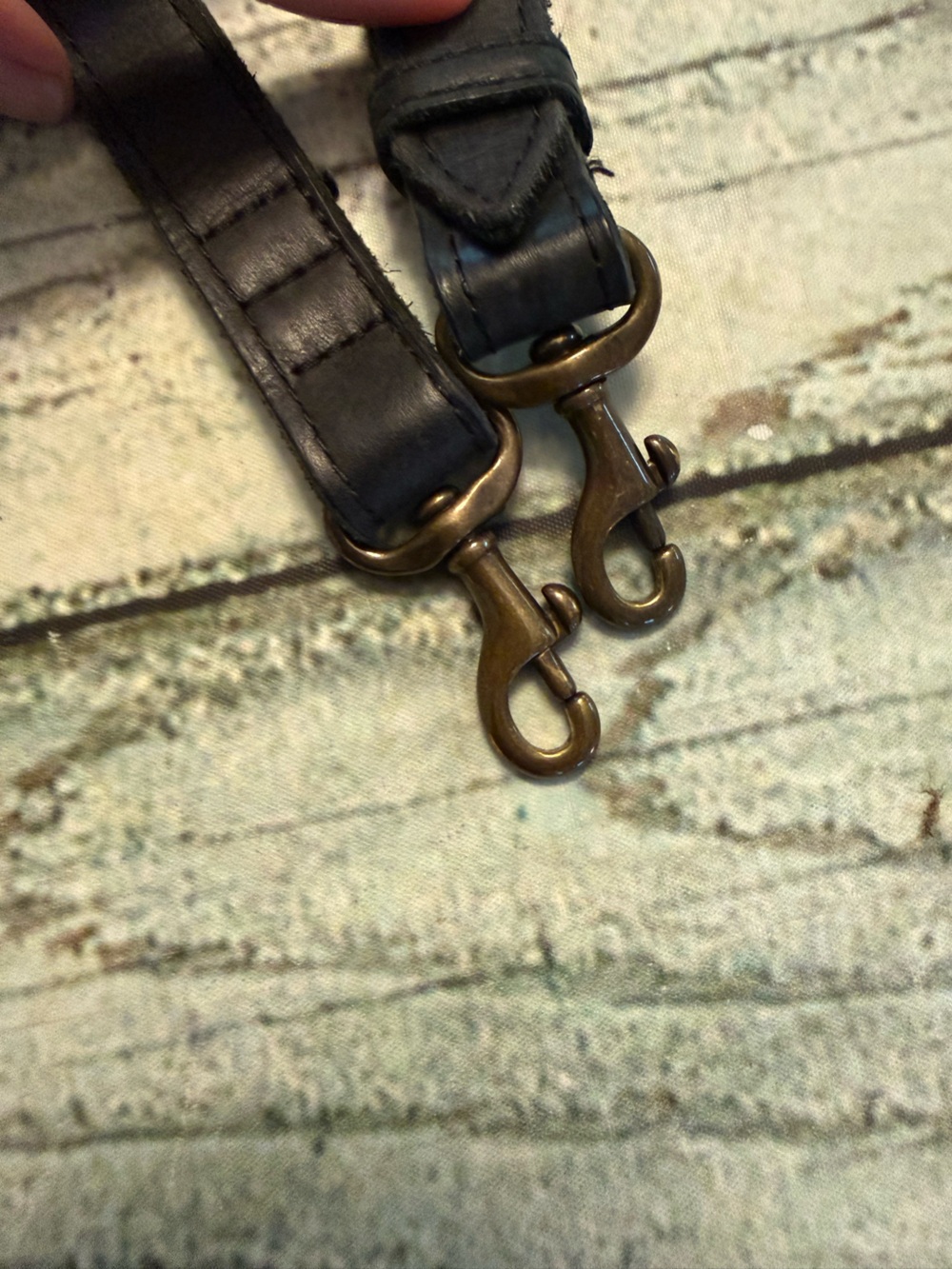 Able black leather purse strap. - Picture 4 of 6